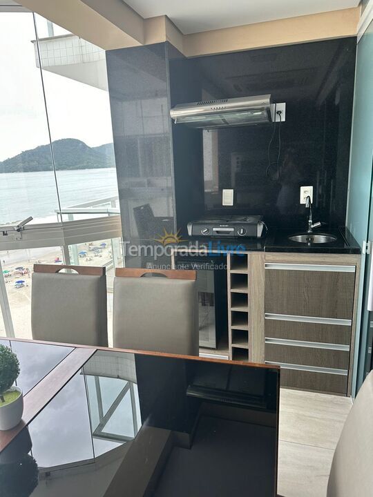 Apartamento para aluguel de temporada em Balneário Camboriú (Praia Central)