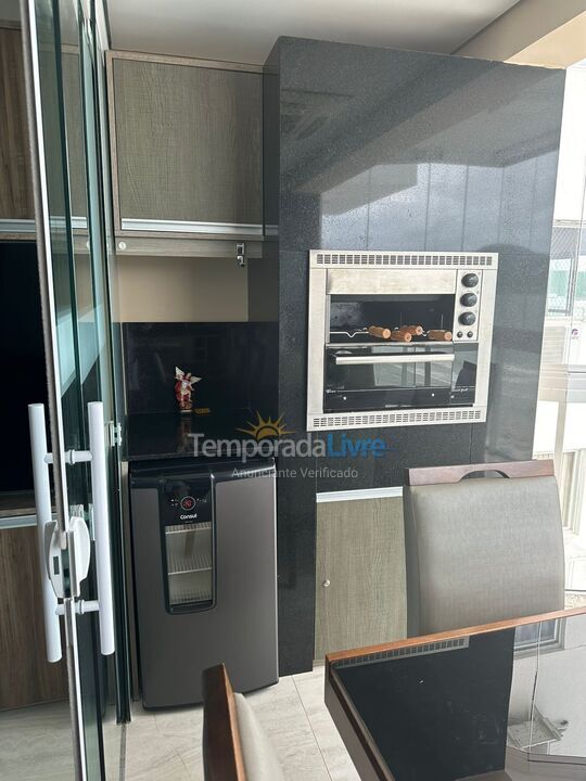 Apartamento para aluguel de temporada em Balneário Camboriú (Praia Central)