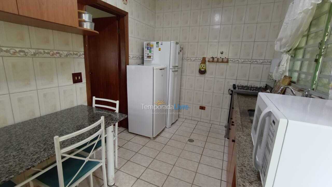 Casa para aluguel de temporada em São Roque (Canguera)