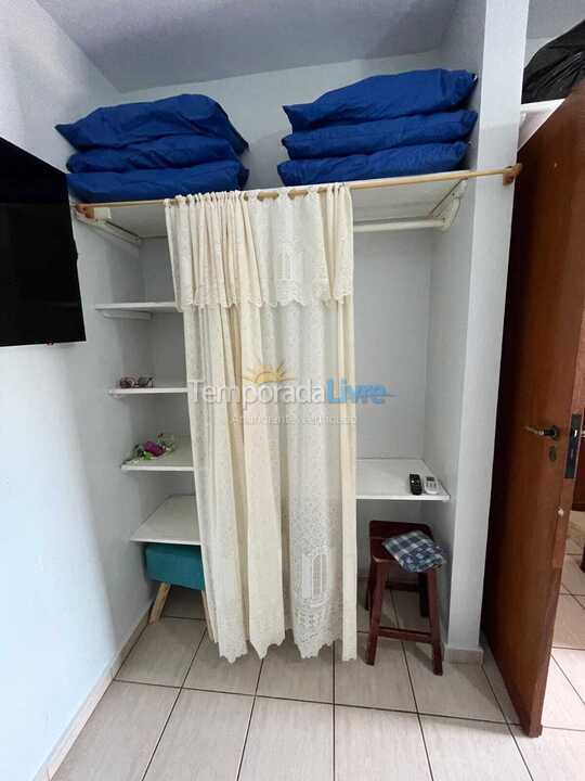 Apartamento para aluguel de temporada em Ubatuba (Praia das Toninhas)