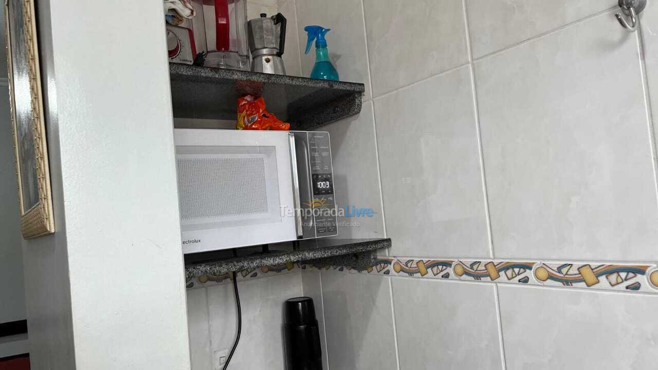 Apartamento para aluguel de temporada em Ubatuba (Praia das Toninhas)