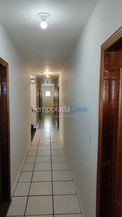 Apartamento para aluguel de temporada em Ubatuba (Praia das Toninhas)