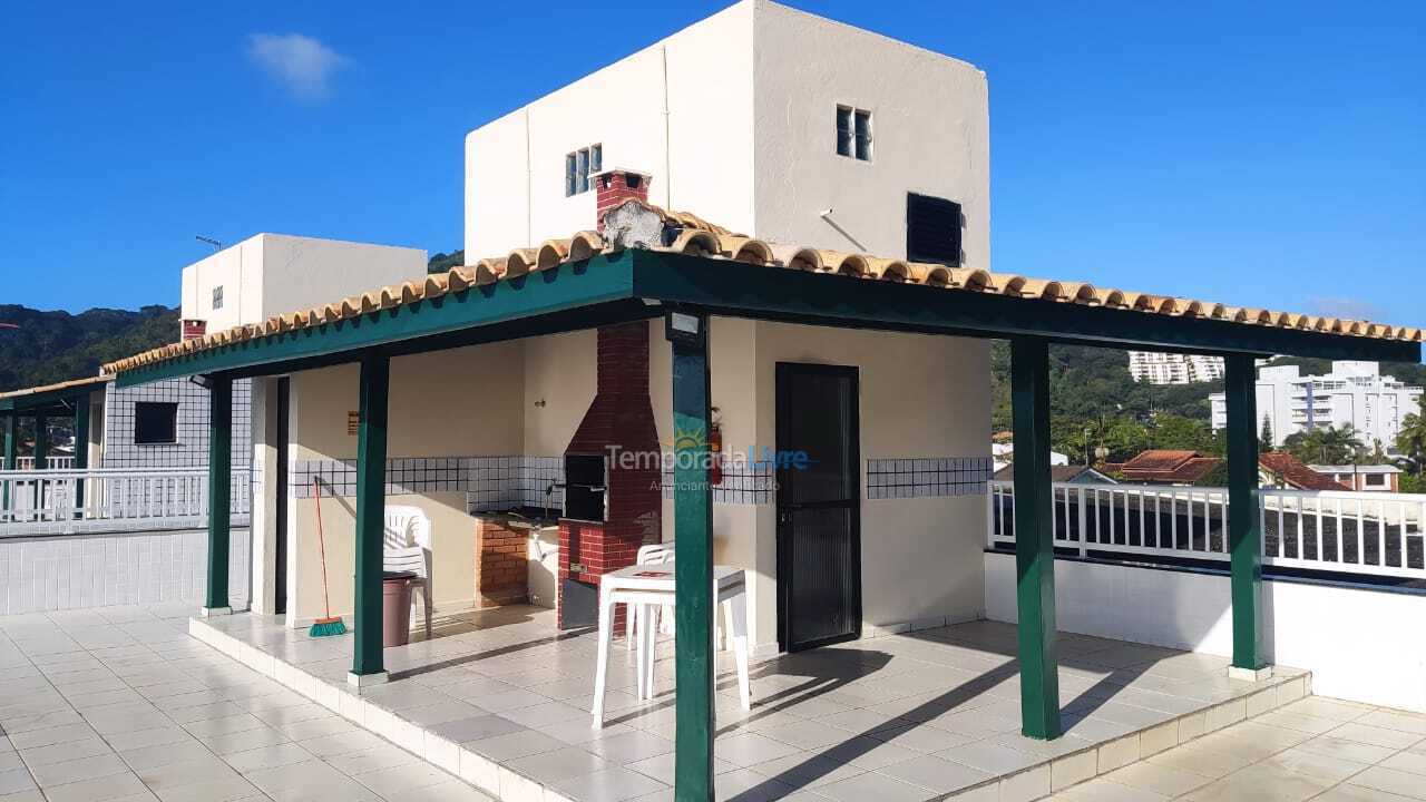 Apartamento para aluguel de temporada em Ubatuba (Praia das Toninhas)