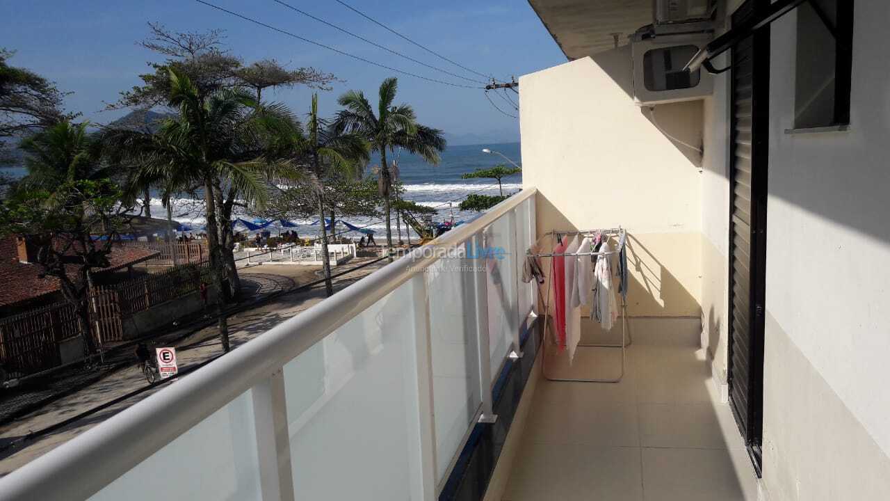 Apartamento para aluguel de temporada em Ubatuba (Praia das Toninhas)