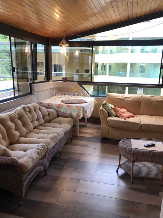 Apartamento para aluguel de temporada em Bombinhas (Praia de Bombas)