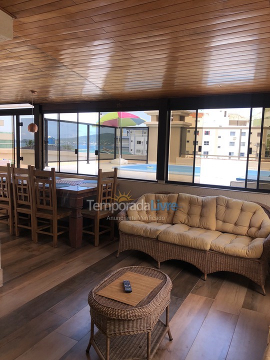 Apartamento para aluguel de temporada em Bombinhas (Praia de Bombas)