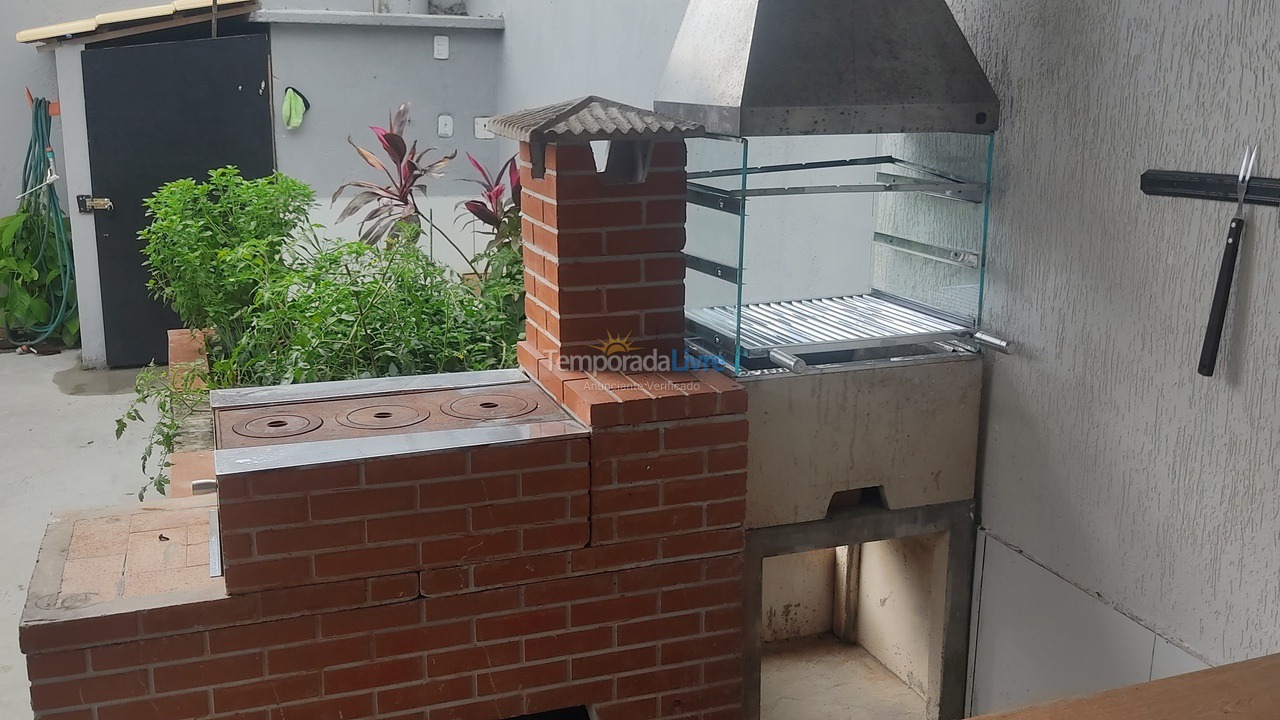 Casa para aluguel de temporada em Caraguatatuba (Martim de Sá)