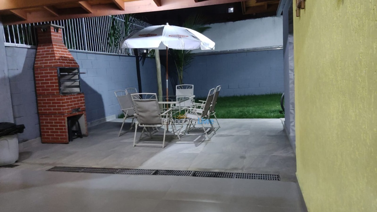 Casa para alquiler de vacaciones em Ubatuba (Praia das Toninhas)
