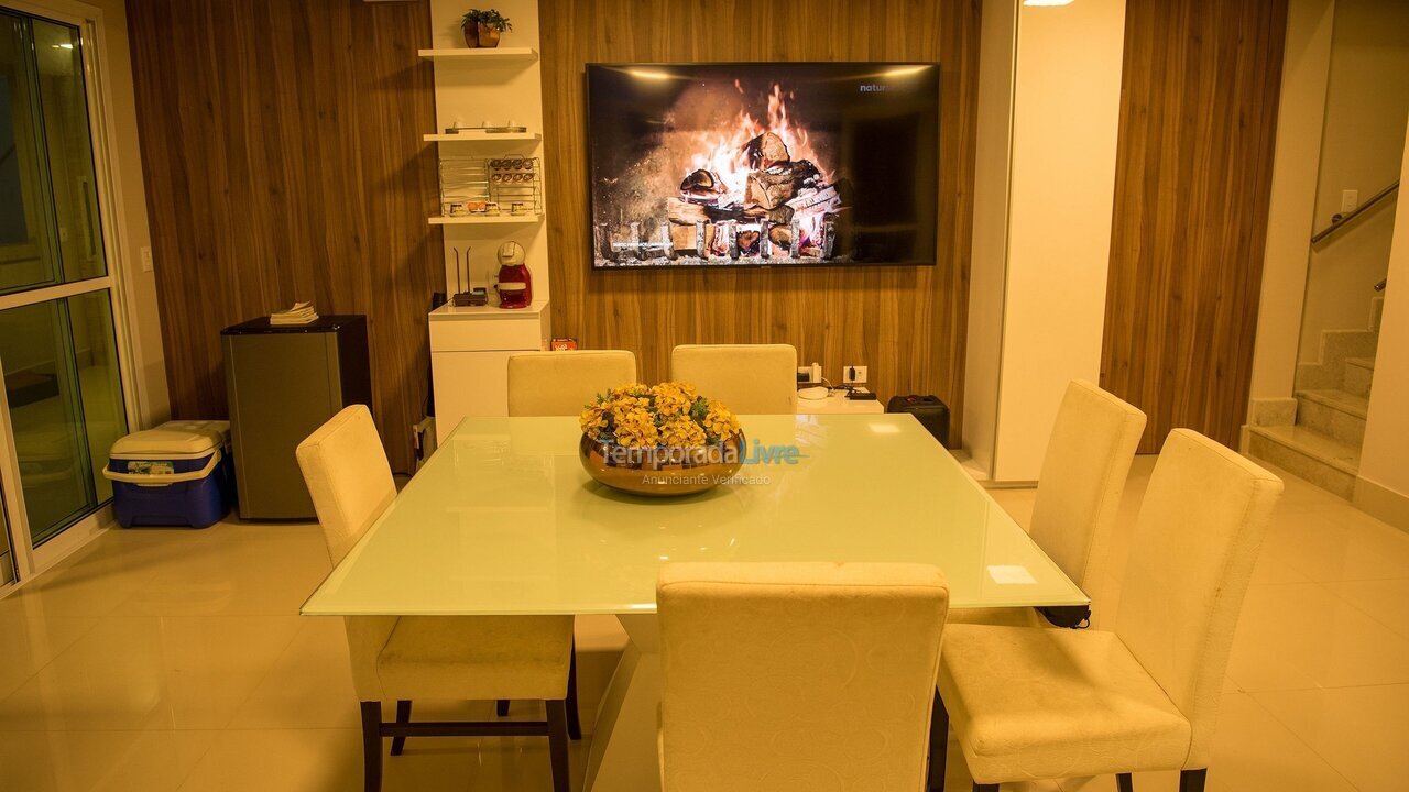 Casa para aluguel de temporada em Extremoz (Rn Praia de Graçandu)