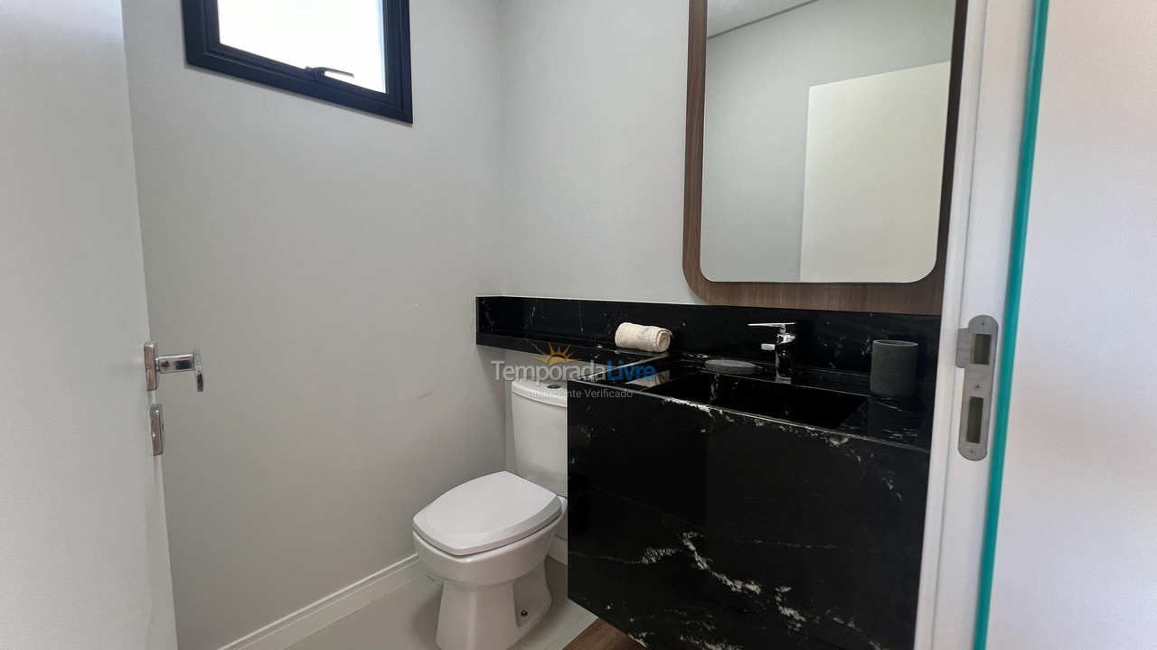 Apartment for vacation rental in Bombinhas (Canto Grande)