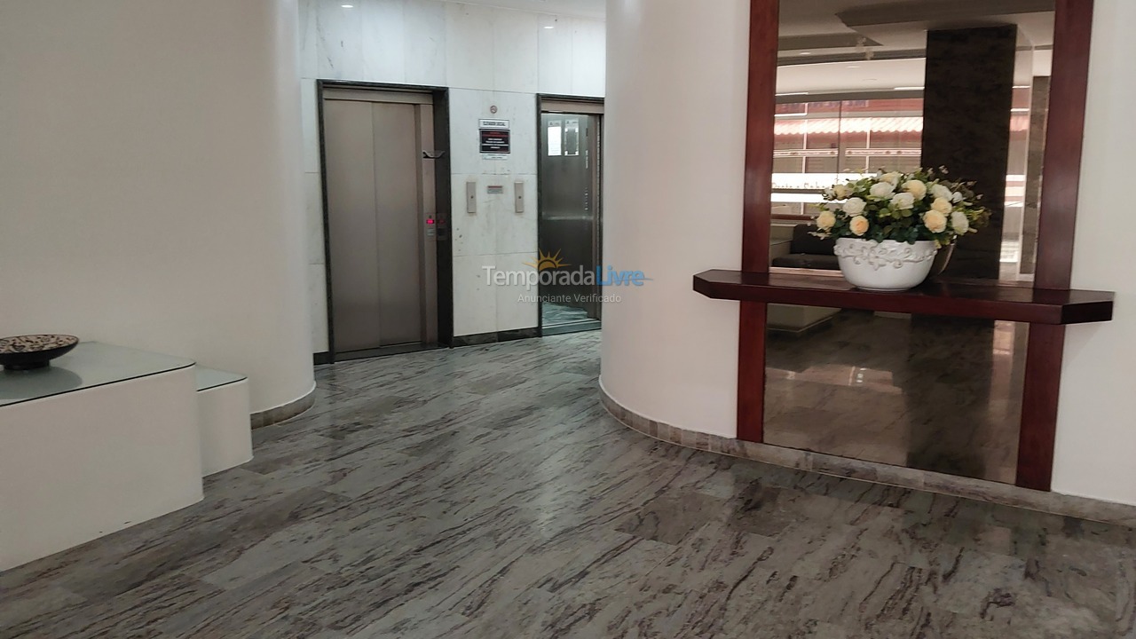 Apartamento para aluguel de temporada em Guarujá (Pitangueiras)