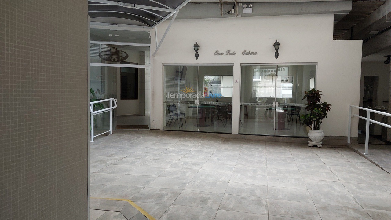 Apartamento para aluguel de temporada em Guarujá (Pitangueiras)