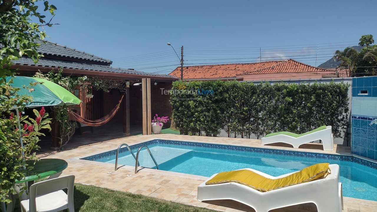 Casa para aluguel de temporada em Peruíbe (Ribamar)