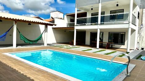 House with 5 suites with pool, 1300m from the beach