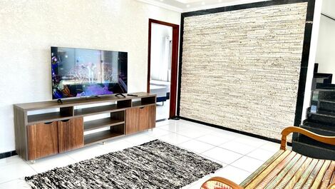 House with 5 suites with pool, 1300m from the beach