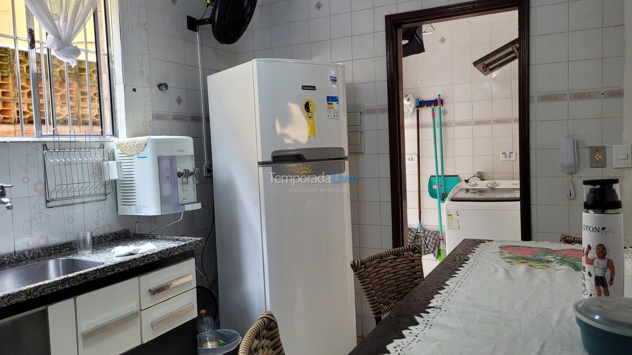 Apartamento para aluguel de temporada em Guarujá (Enseada)