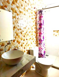 Casa com Piscina e Varanda com Bar e Churrasqueira