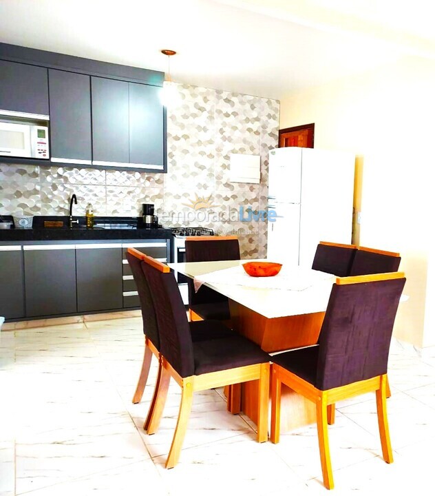 Apartamento para aluguel de temporada em Cabo Frio (Colinas de Pero)