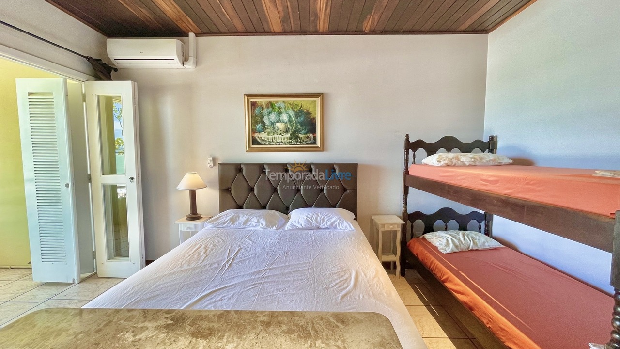 House for vacation rental in Itajaí (Cabeçudas)