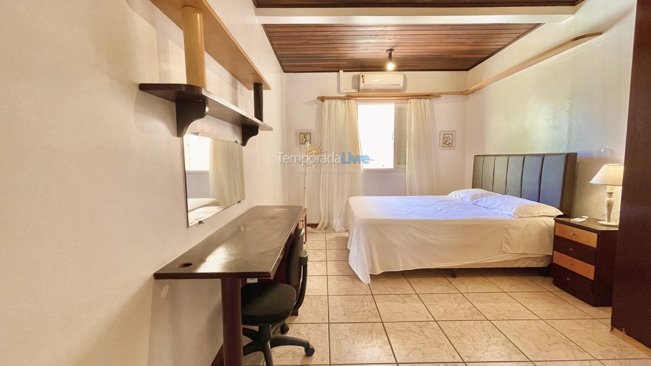 House for vacation rental in Itajaí (Cabeçudas)