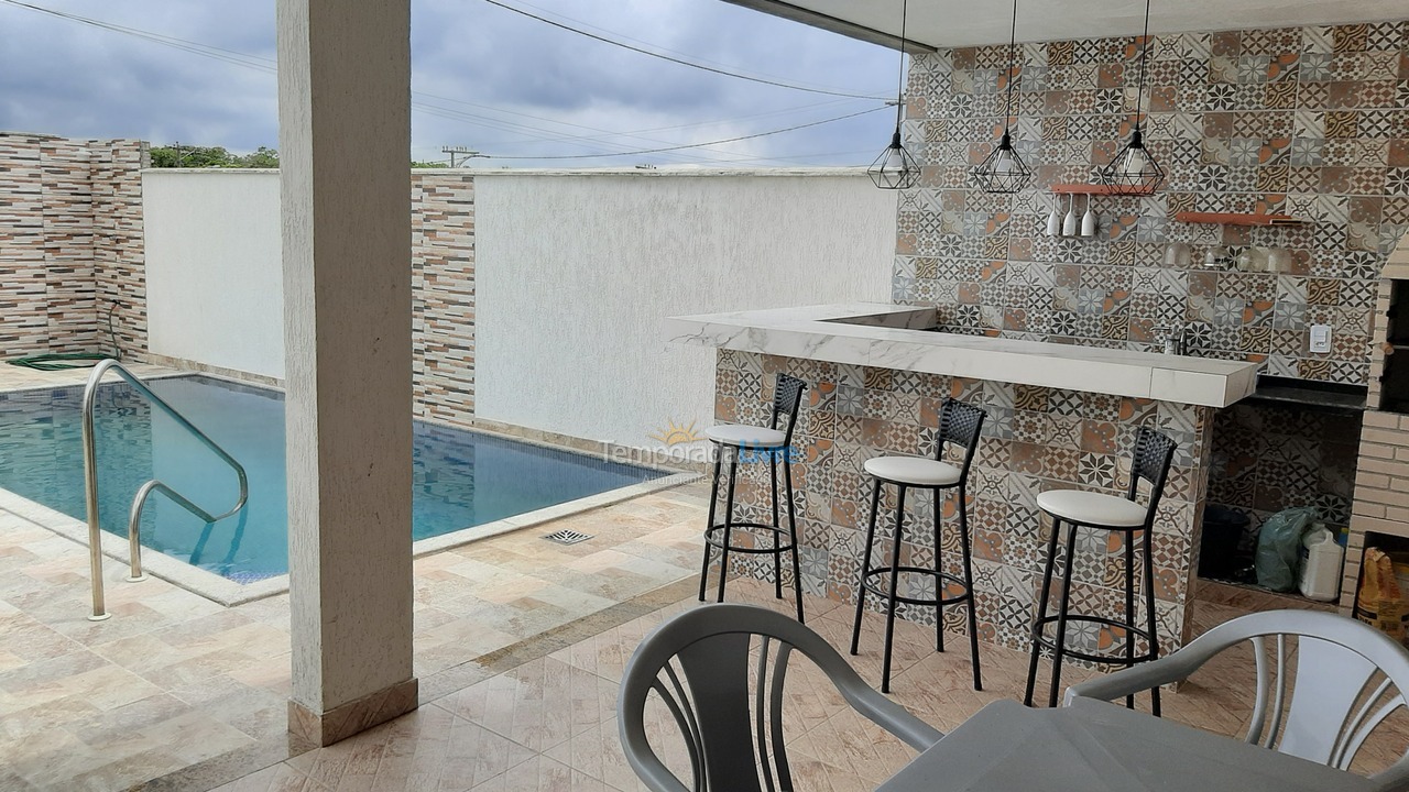 Apartamento para aluguel de temporada em Cabo Frio (Colinas de Pero)