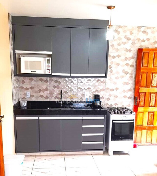 Apartamento para aluguel de temporada em Cabo Frio (Colinas de Pero)