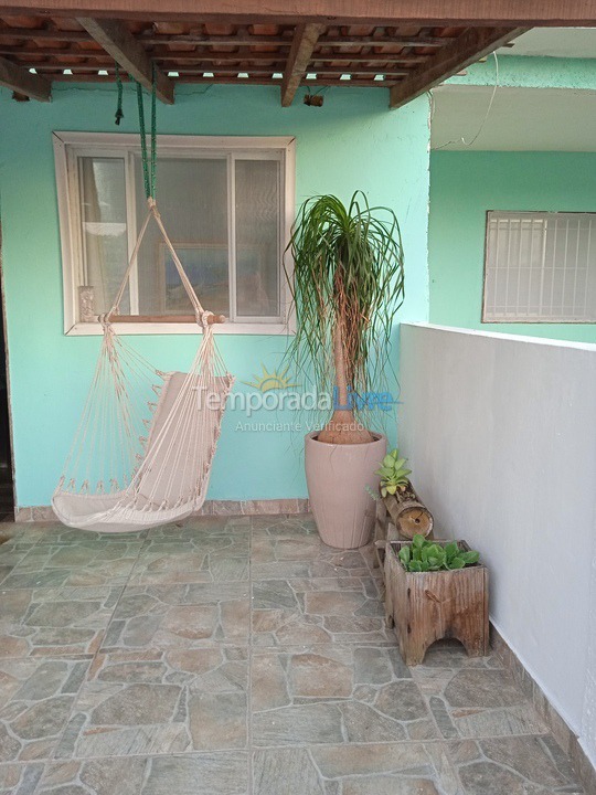 Casa para aluguel de temporada em Ilha Comprida (Av Moreira Sales)