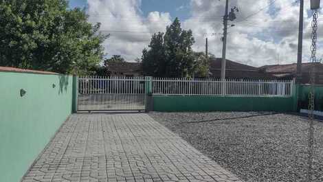 House for vacation rental in Balneário Barra do Sul (Center)