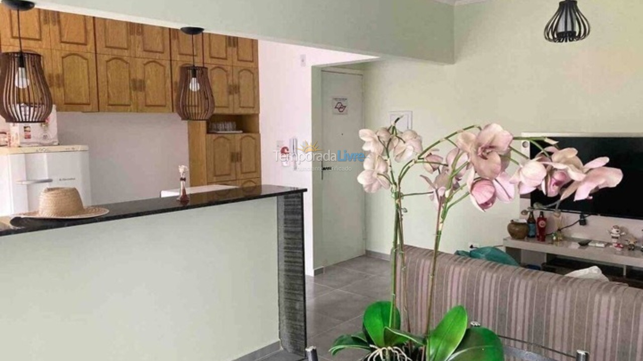 Apartment for vacation rental in Mongaguá (Centro)