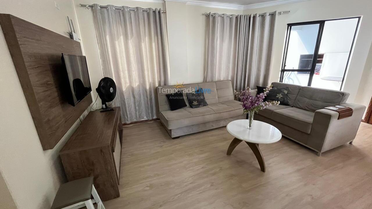 Apartamento para aluguel de temporada em Balneário Camboriú (Praia Central)