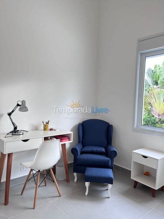 Casa para alquiler de vacaciones em São Sebastião (Praia da Baleia)