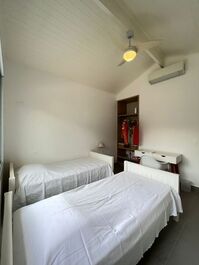 CASA PRAIA DA BALEIA EN UNO DE LOS MEJORES CONDOMINIOS