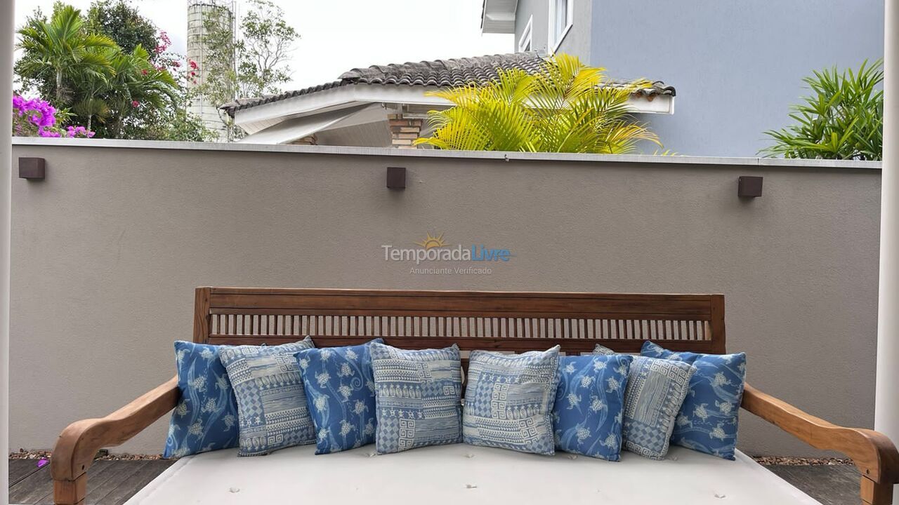 Casa para alquiler de vacaciones em São Sebastião (Praia da Baleia)