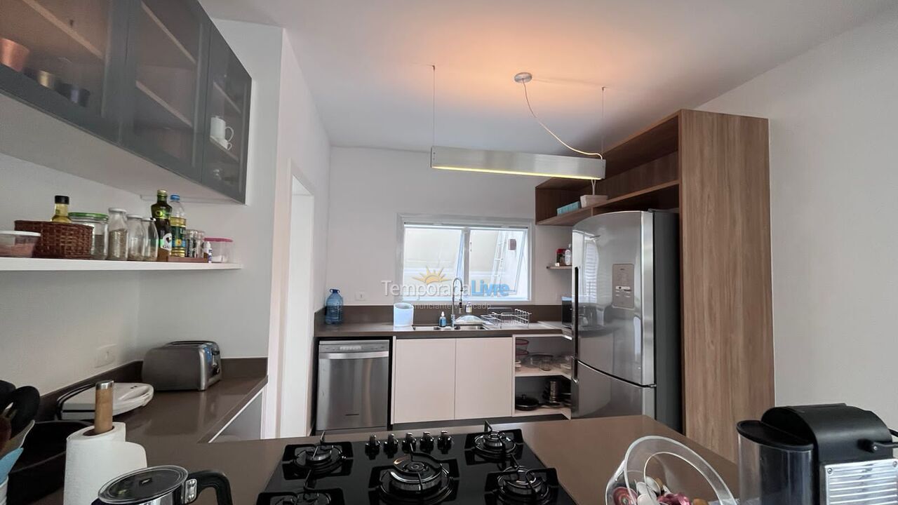 Casa para alquiler de vacaciones em São Sebastião (Praia da Baleia)