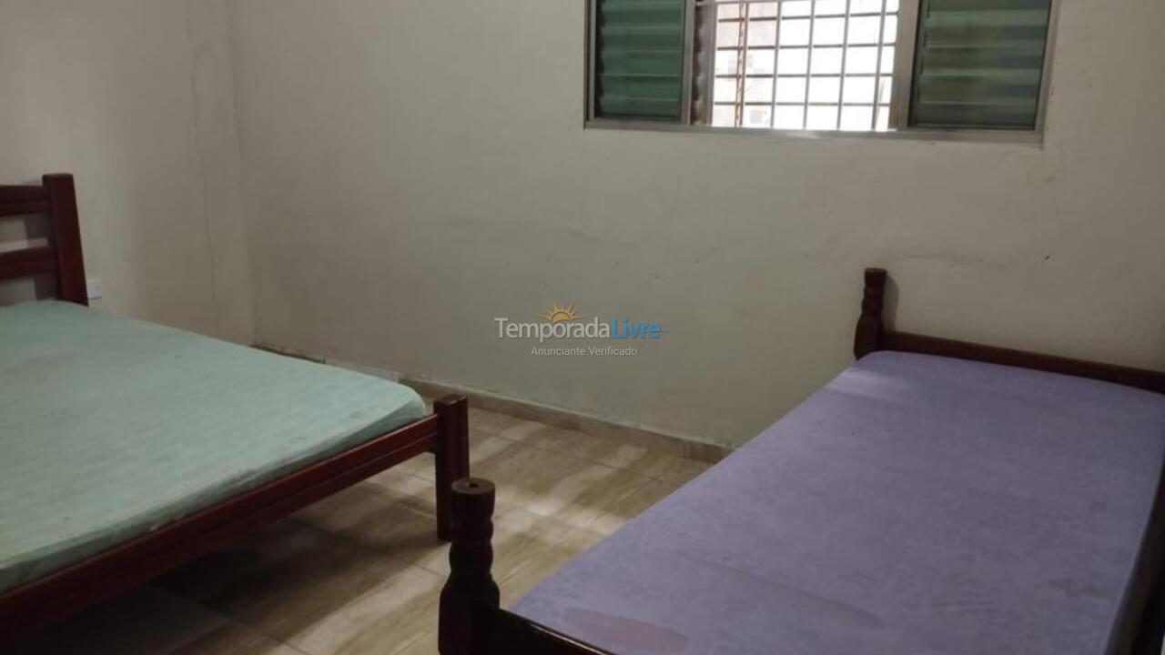 Casa para aluguel de temporada em Itanhaém (Jd Regina)