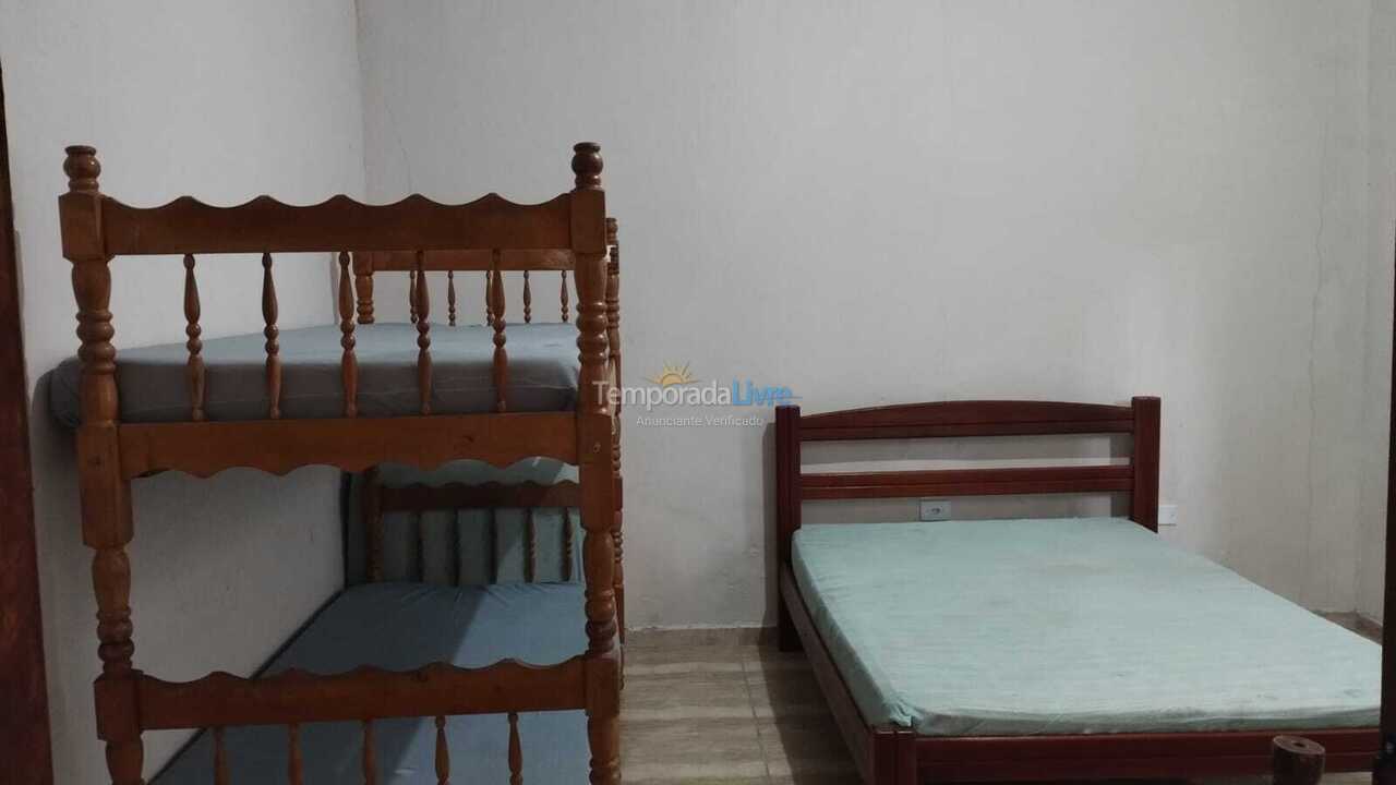 Casa para aluguel de temporada em Itanhaém (Jd Regina)