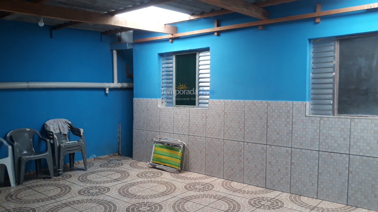 Casa para alquiler de vacaciones em Peruíbe (Centro)