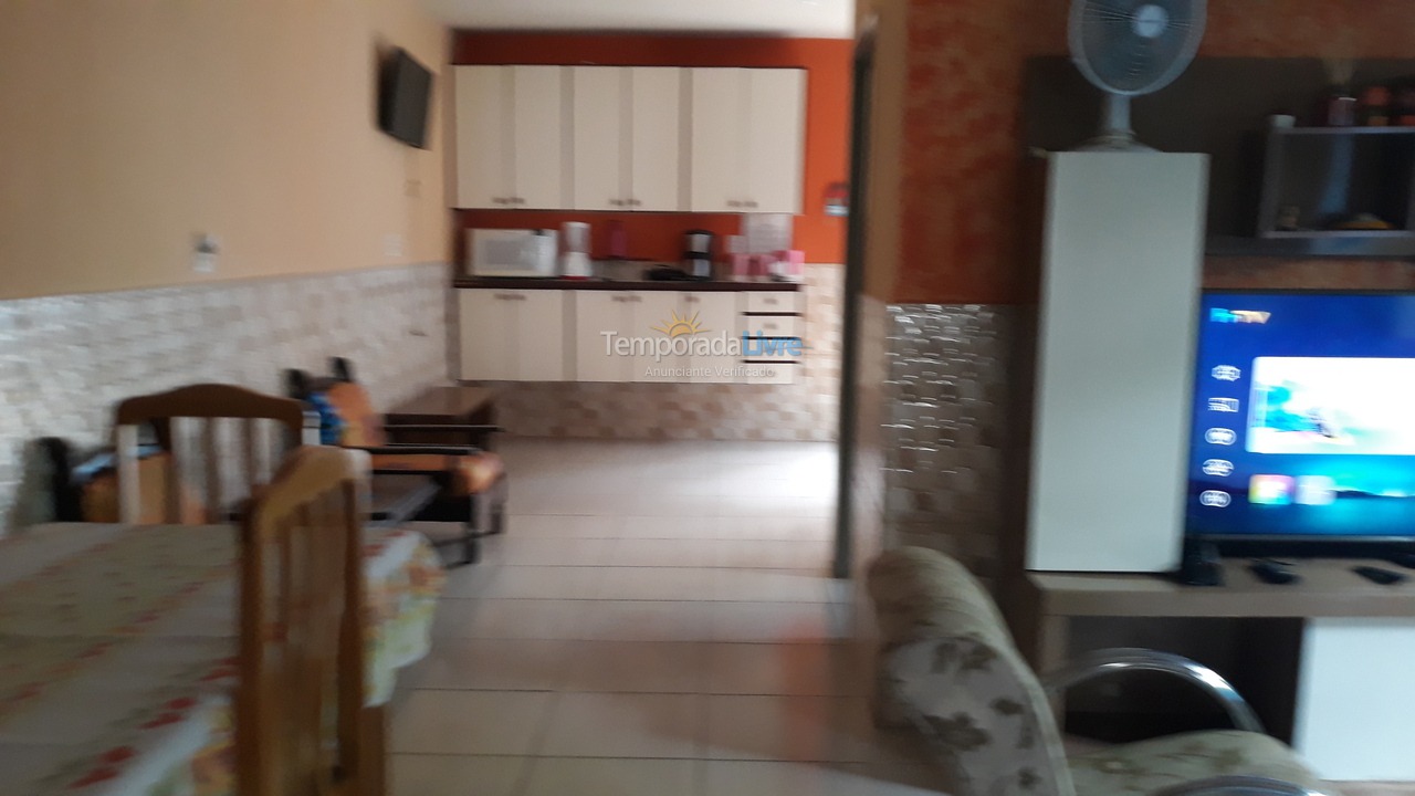 Casa para alquiler de vacaciones em Peruíbe (Centro)