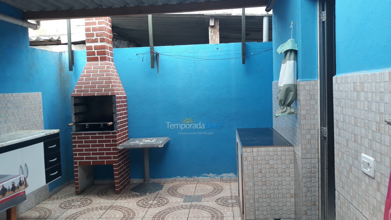 Casa para alquiler de vacaciones em Peruíbe (Centro)