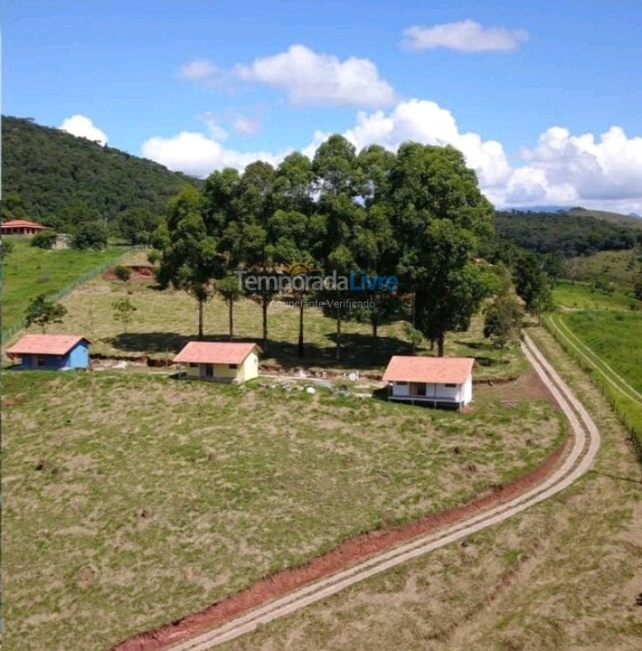 Chácara / sítio para aluguel de temporada em Pouso Alto (Coura)