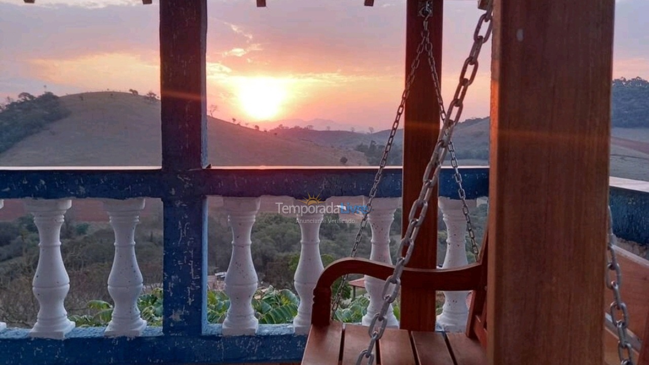 Chácara / sítio para aluguel de temporada em Pouso Alto (Coura)