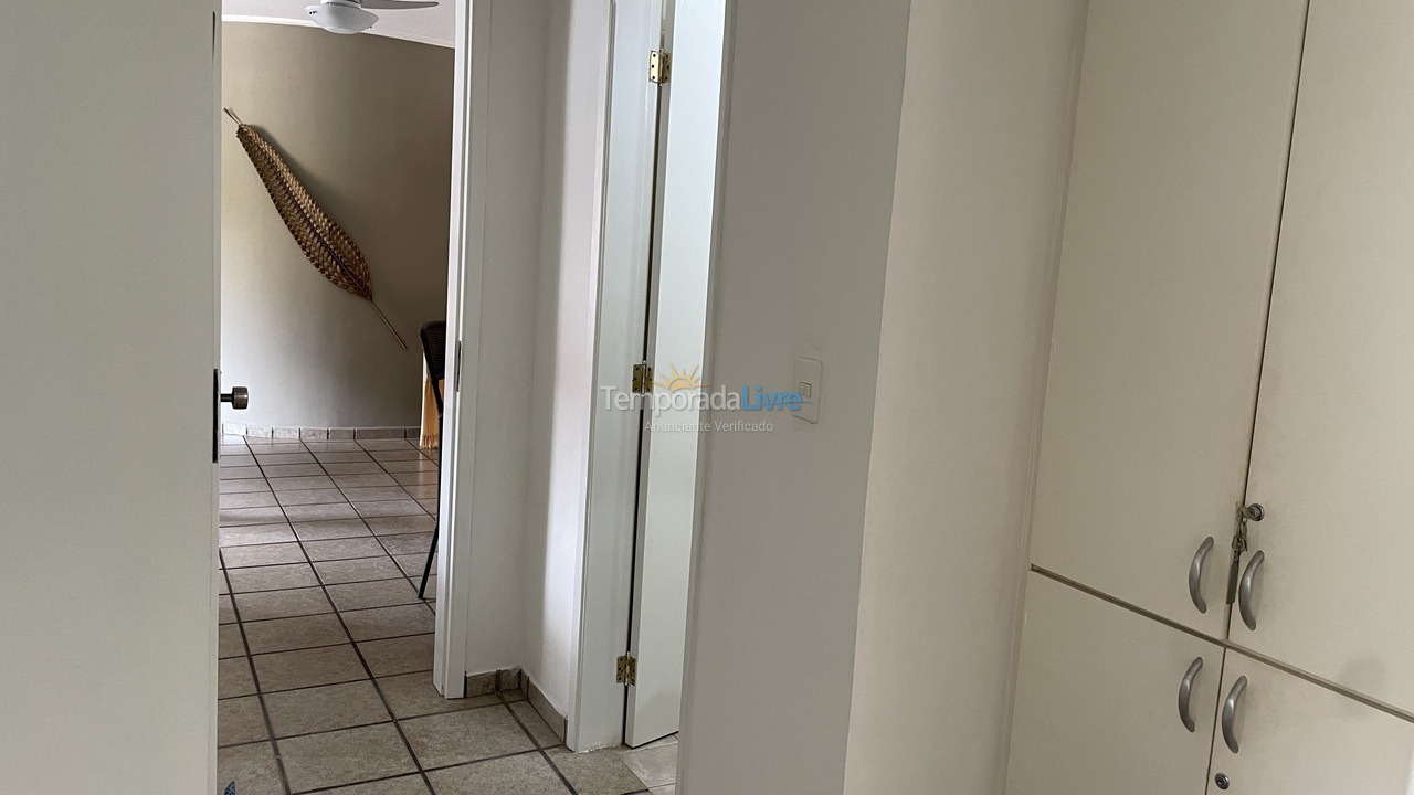Apartment for vacation rental in Guarujá (Enseada)