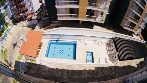 Apartamento na Praia Grande em Ubatuba. Fica na parte nobre.