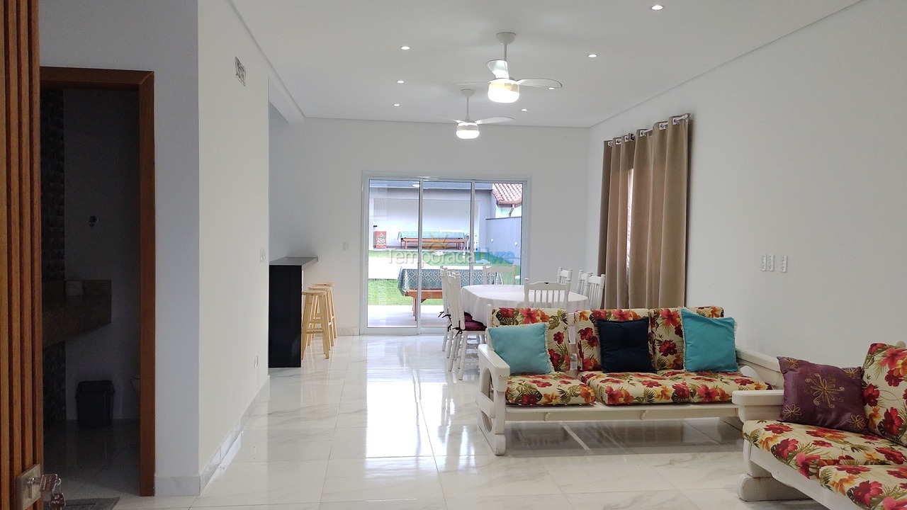 House for vacation rental in Bertioga (Condominio Morada da Praia)