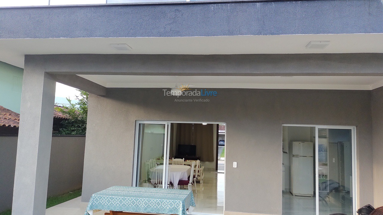 House for vacation rental in Bertioga (Condominio Morada da Praia)