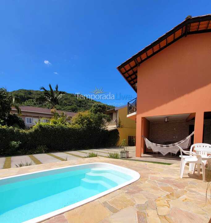 House for vacation rental in Palhoça (Guarda do Embaú)