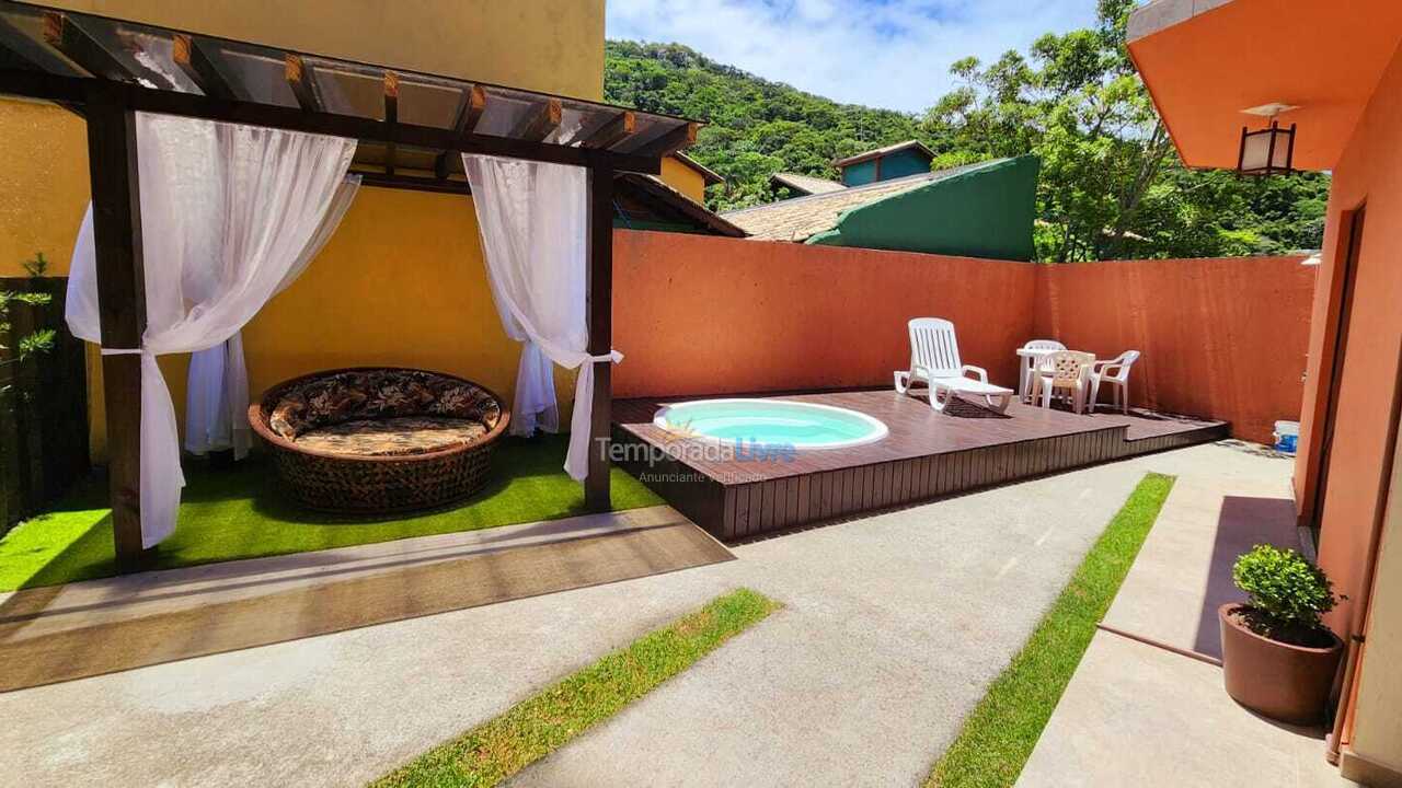 House for vacation rental in Palhoça (Guarda do Embaú)