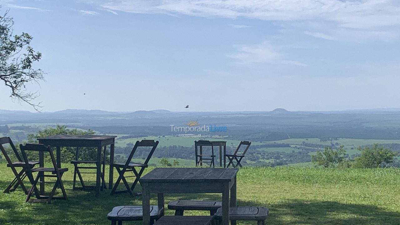 Casa para alquiler de vacaciones em Pardinho (Ninho Verde Eco Residence)