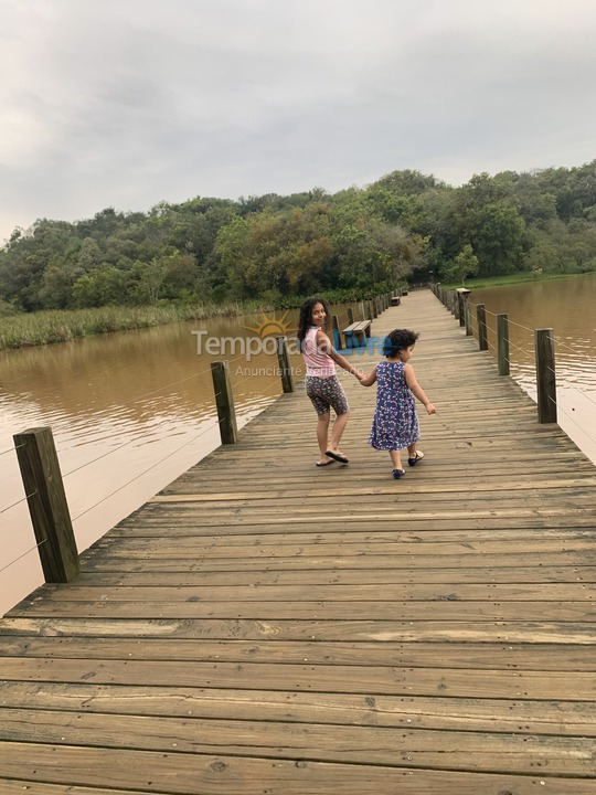 Casa para alquiler de vacaciones em Pardinho (Ninho Verde Eco Residence)