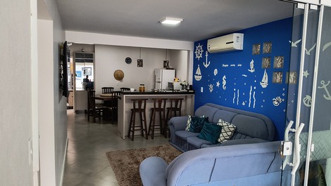 Sala e cozinha conjugadas